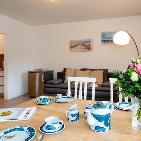 Hues Wuef Im Haus Ornum Apartment Westerland Bagian luar foto